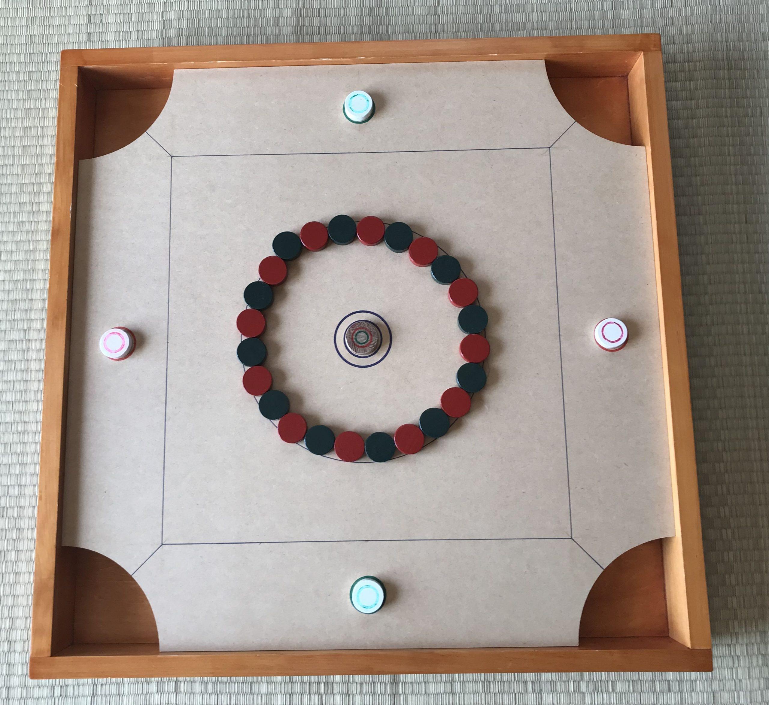 彦根市で人気のボードゲーム盤【CAROM】