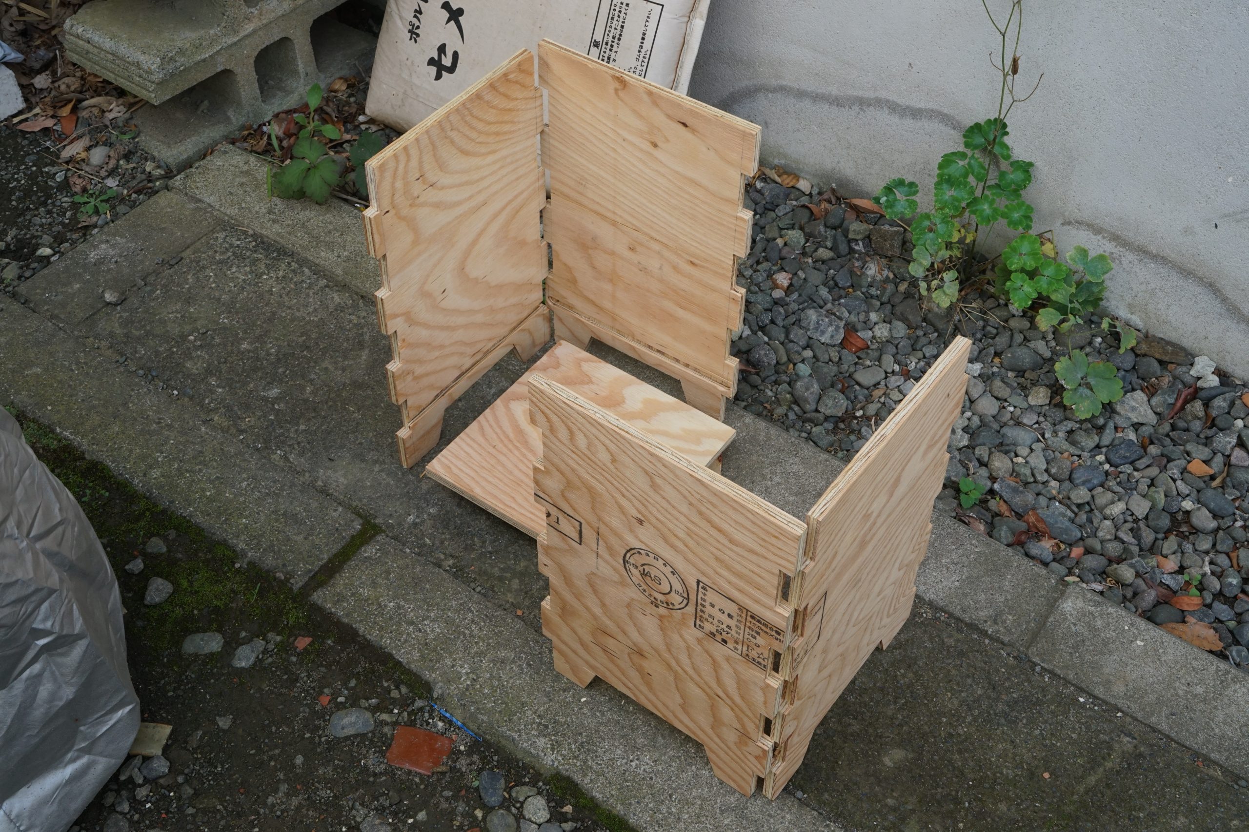 合板ゴミ箱 完成写真3